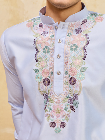 Elegant Sky Blue Kurta Pant Set With Fine Thread Detailing